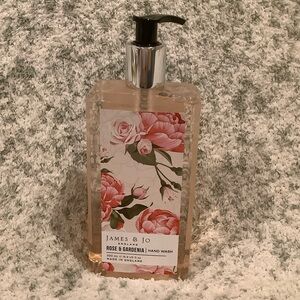 James & Jo England  Scented Rose & Gardenia Floral Hand Soap NWT 16.9 oz